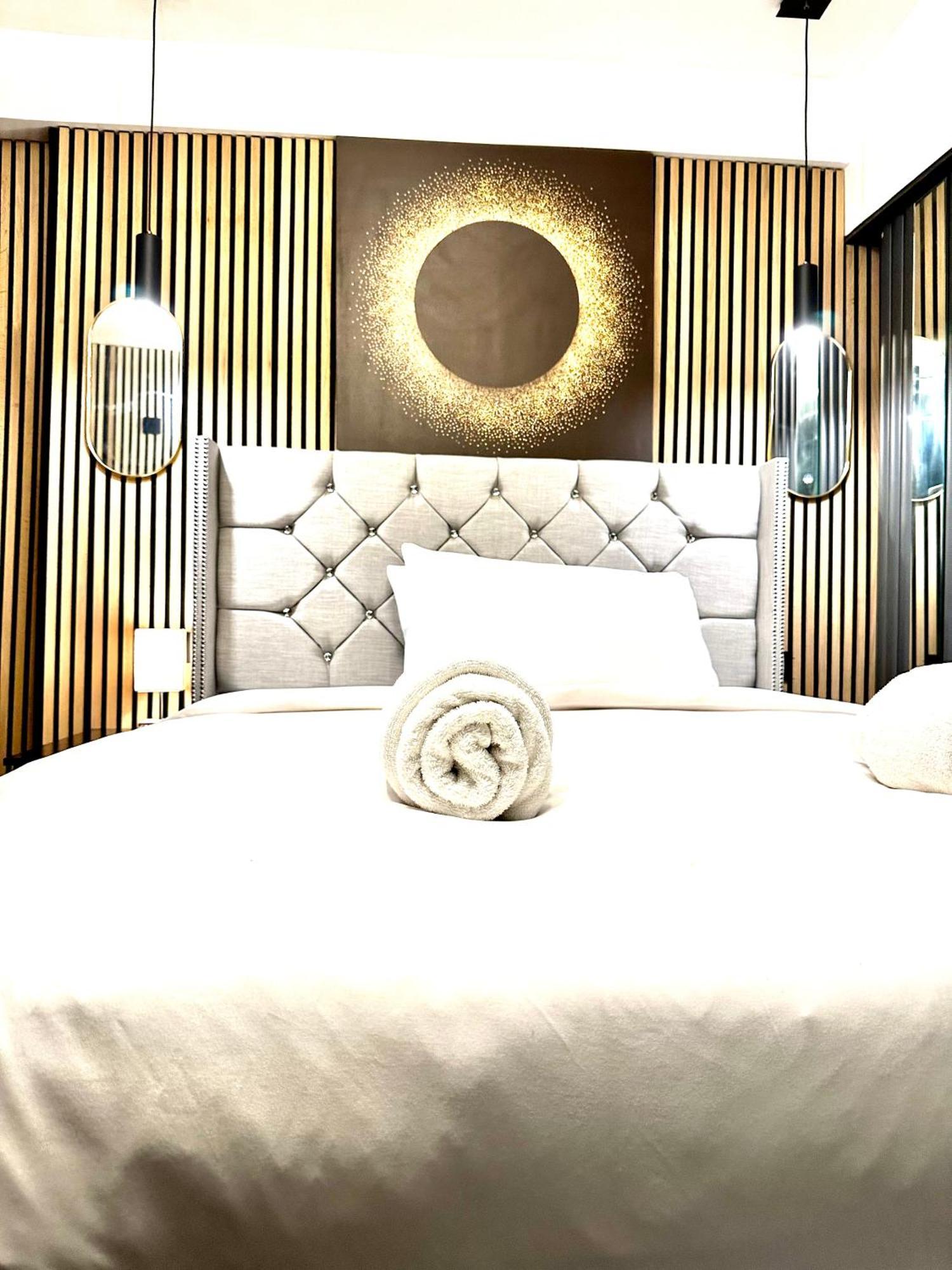 Aparthotel G Eighty Four Londra Esterno foto
