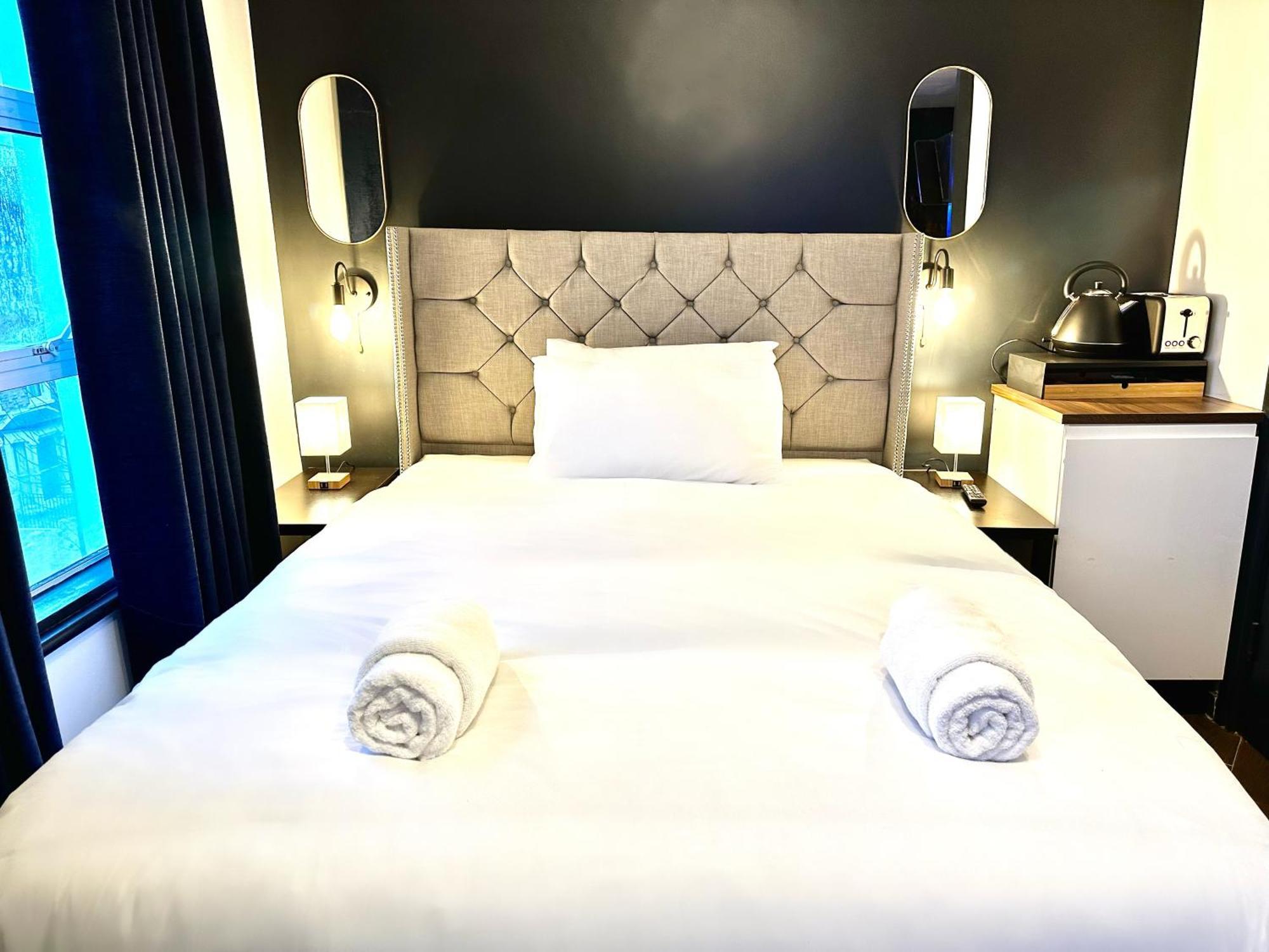 Aparthotel G Eighty Four Londra Esterno foto